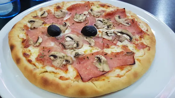 LA PLACETA BISTRO PIZZA