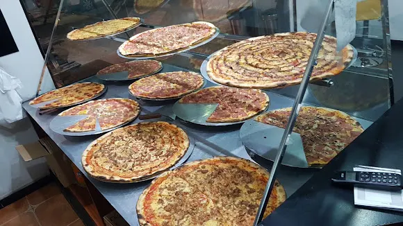Nomadas pizzería
