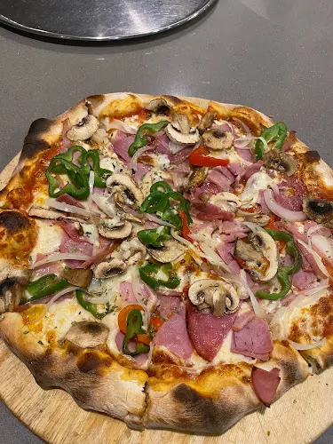 CAFETERIA PIZZERIA PINK HOUSE