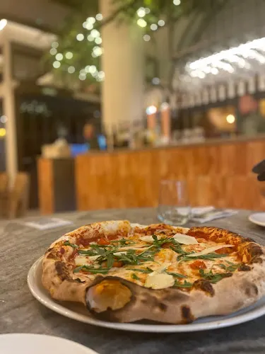 La Delizzia Pizzería