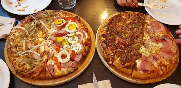 El Trébol 1983 Pizzas y Empanadas Argentinas