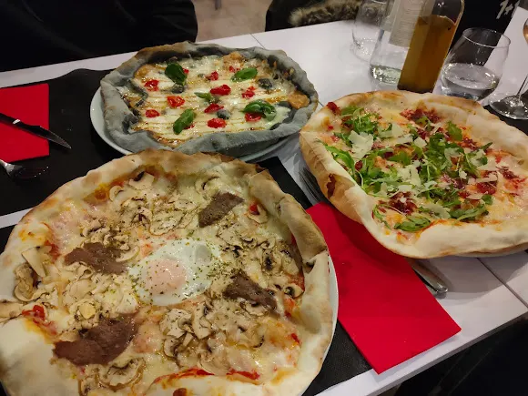 Piccola Pizzeria