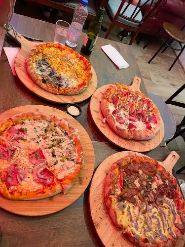 Masa Nostra Pizzeria Peruana