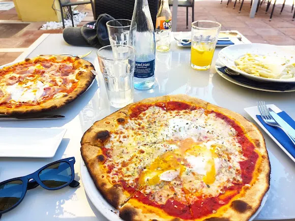 Trattoria Portobello Sotogrande - Pizzería en San Roque