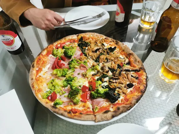 Pizzeria Azahar - Betxi