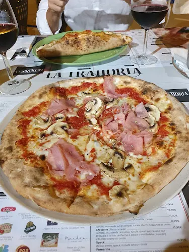 Pizzería LA TRATTORIA
