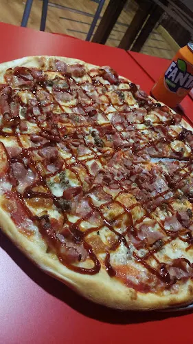 Pizzeria Queen