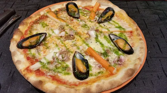Trattoria Da Luiggi - La pizzeria con la masa de la que todos hablan - Olot