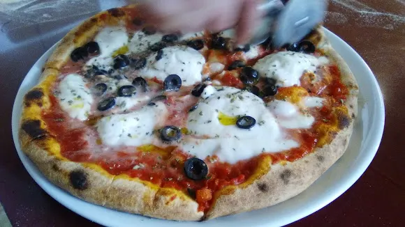 Pizzeria Horno De Leña Cine Moderno - Estadilla