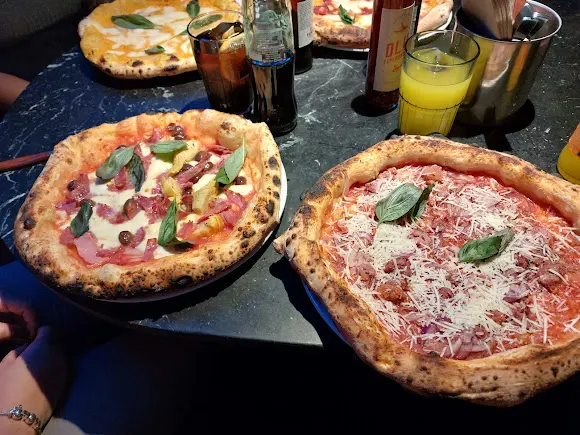 Pizzería Grosso Napoletano