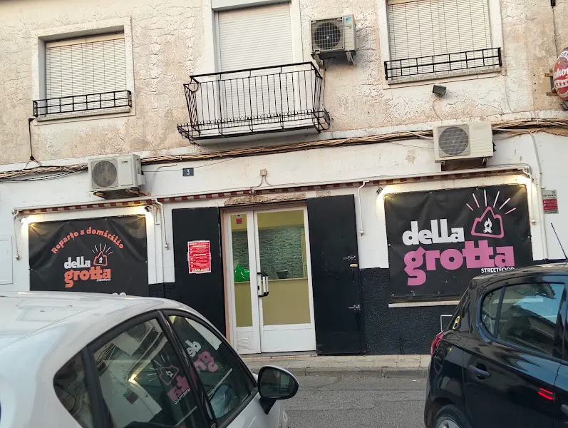 Della Grotta Streetfood - Valdemoro