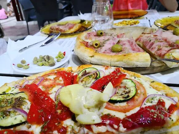 TAN-GO pizza & Grill