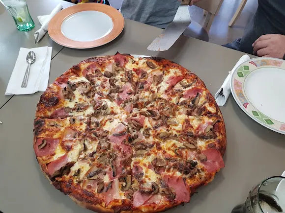 Pizzería Montana - Celanova