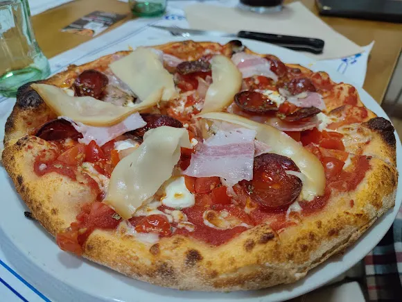 Pizzeria La Bella Italia - Pizzería en Palencia