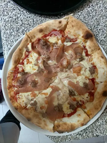 EL ROBLEDAL