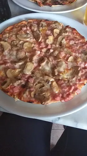 Pizzeria Cafetería Martino