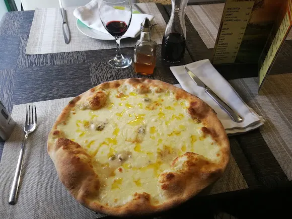 Pizzería La Dolce Vita | La cosa nostra - Amposta