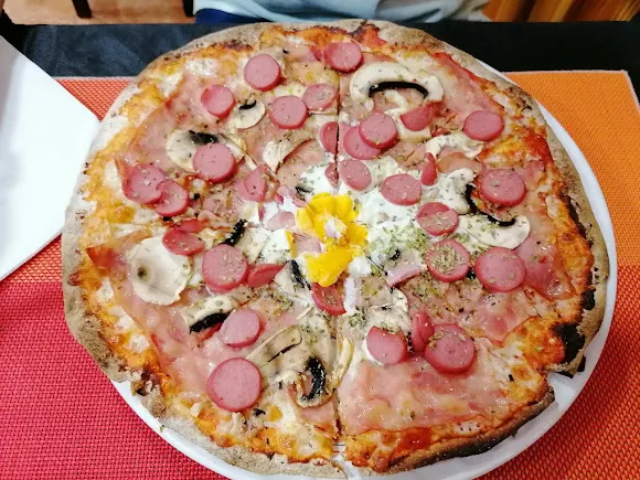 Diez Mas Uno