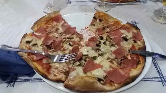 Pizzeria Tomis - L'Arboc
