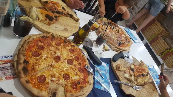 Pitzzeria La Tasqueta