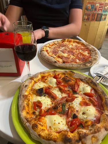 Pizzería Pastelería El Paseo