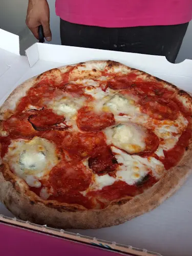 PIZZERÍA LA FORMIGA (Ambulante) - Pizzería en Beceite