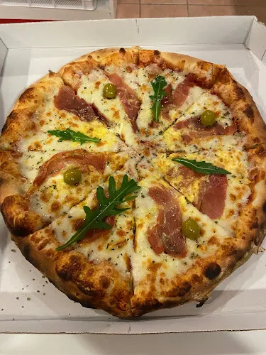 Asador de pollos,Pizzería, D' mauro