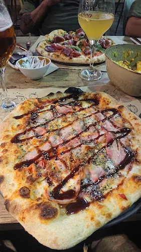 PREZZEMOLO PIZZERÍA - Villanueva de Gallego